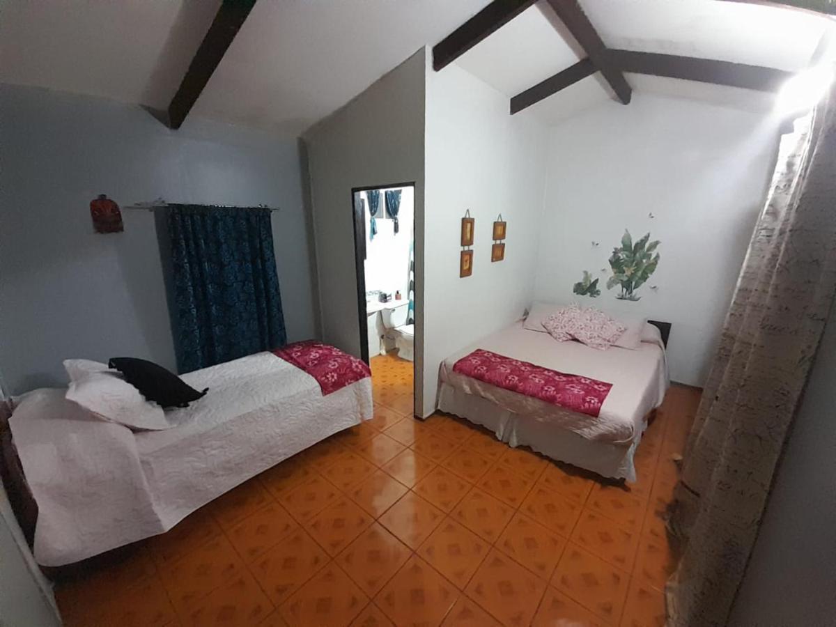 Hotel Hanau'Eepe Ханга Роа Екстериор снимка